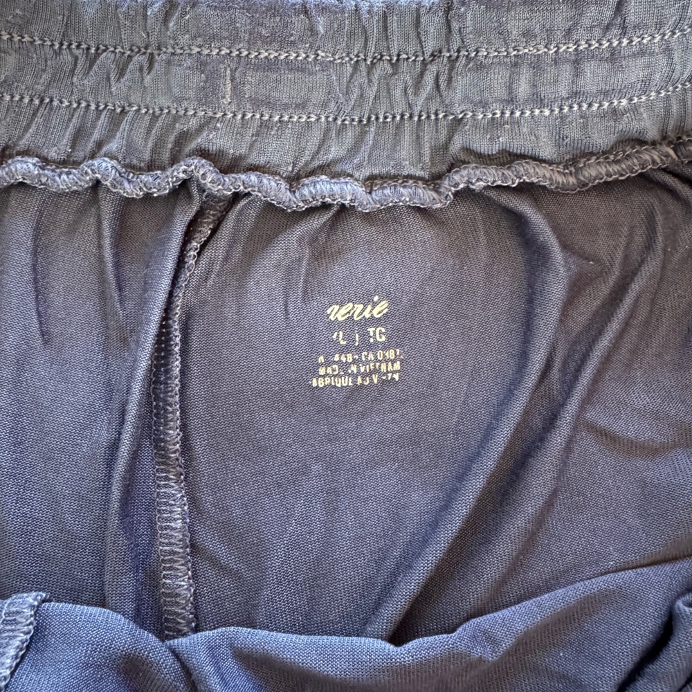 Aerie Navy Sleep Shorts - Picture 2 of 2